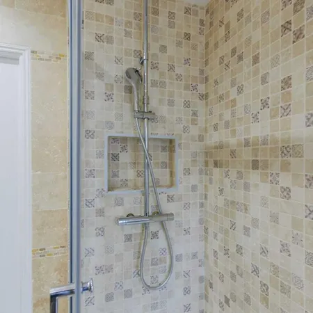 Charming 4p Mande Apartment